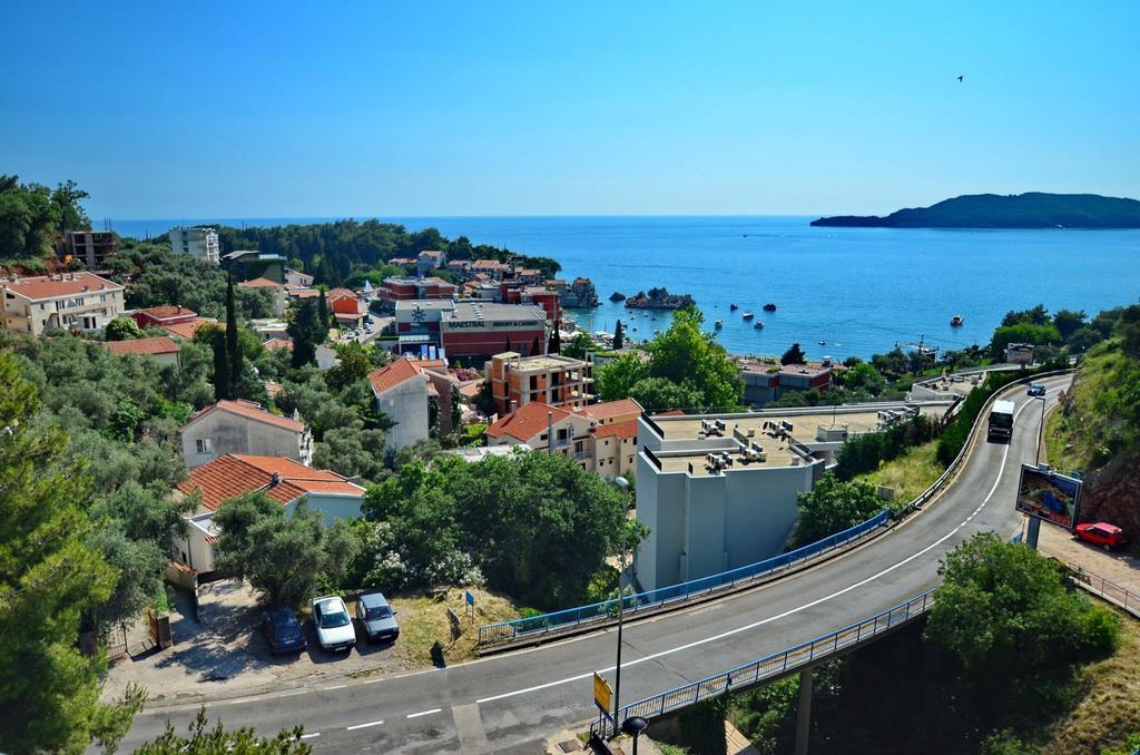 Montetrest Apartments Sveti Stefan Extérieur photo