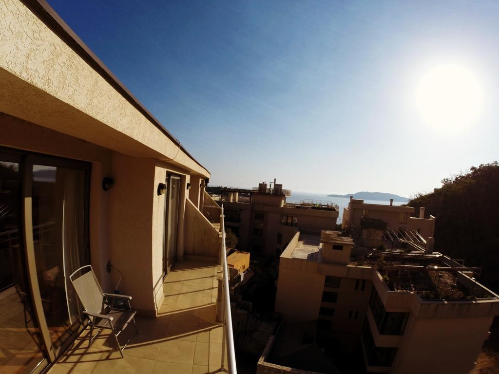 Montetrest Apartments Sveti Stefan Extérieur photo